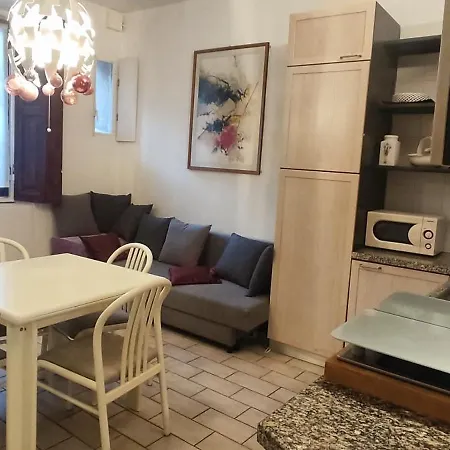 Isola Di Chinatown Bilocale Storico Nel Cuore Di Milano, Comfort E Stile Autentico Con 3 Letti Extra Large Milan