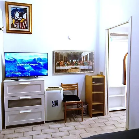 Isola Di Chinatown Bilocale Storico Nel Cuore Di Milano, Comfort E Stile Autentico Con 3 Letti Extra Large Milan