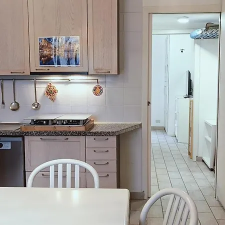 Isola Di Chinatown Bilocale Storico Nel Cuore Di Milano, Comfort E Stile Autentico Con 3 Letti Extra Large Apartment